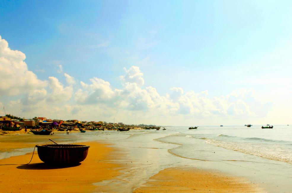 Làng chài Phước Hải mang vẻ đẹp hoang sơ, yên tĩnh