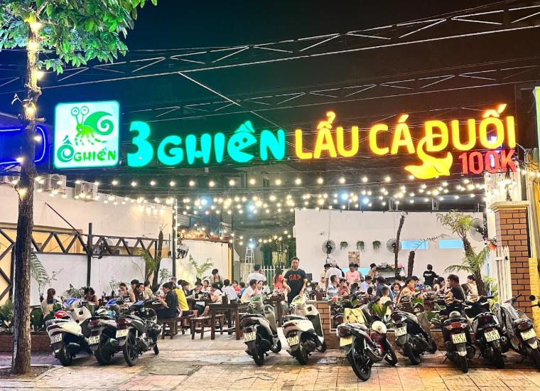 Quán 3 Ghiền nổi tiếng ăn ngon và luôn đông đúc