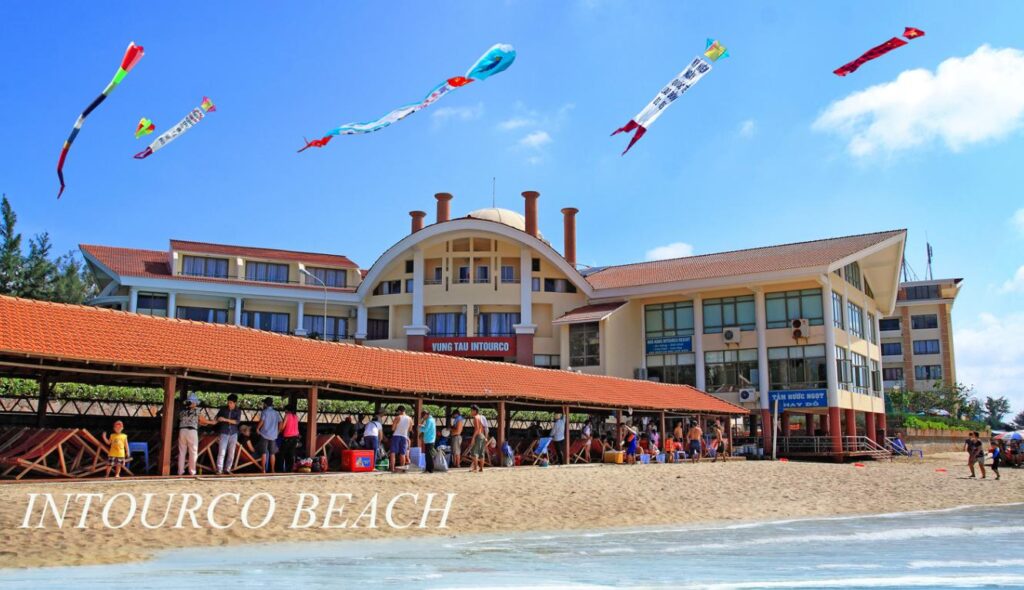 Resort Intourco Vũng Tàu có bãi tắm riêng