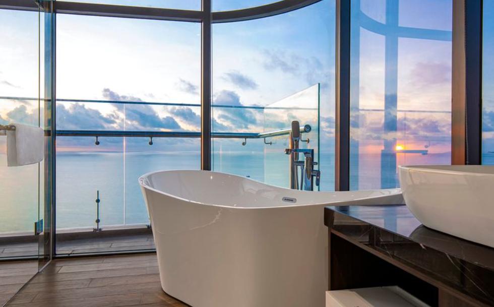 Phòng Premier Suite Oceanfront cực kỳ thư giãn