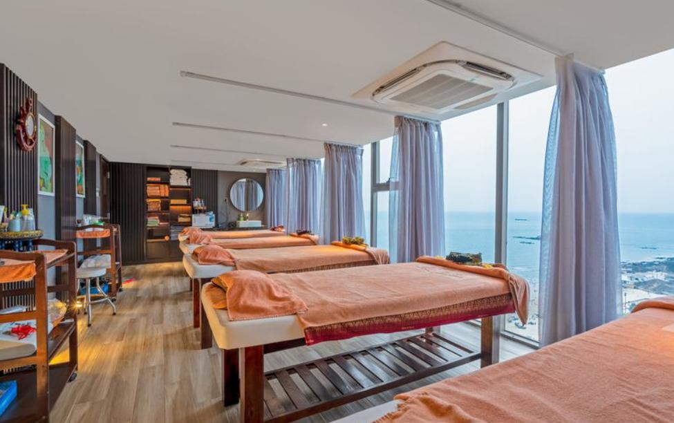 SkyTreat Spa thư giãn