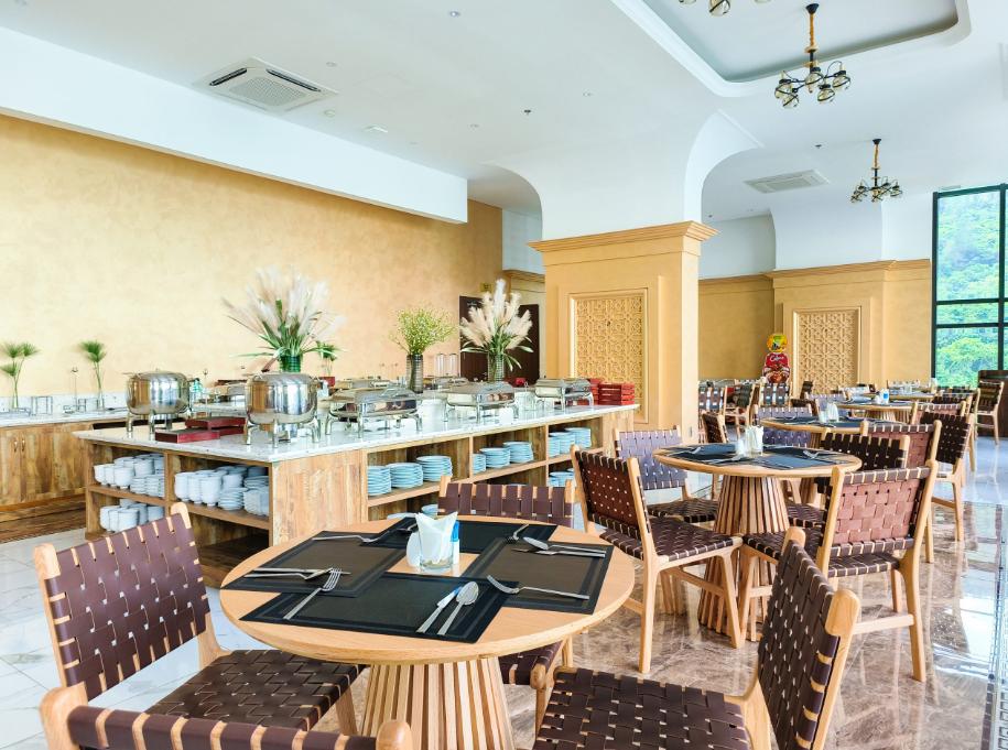 Nhà hàng sang trọng view biển