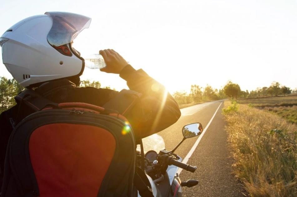 Đi bằng xe máy vừa tiết kiệm chi phí, vừa làm chủ được thời gian