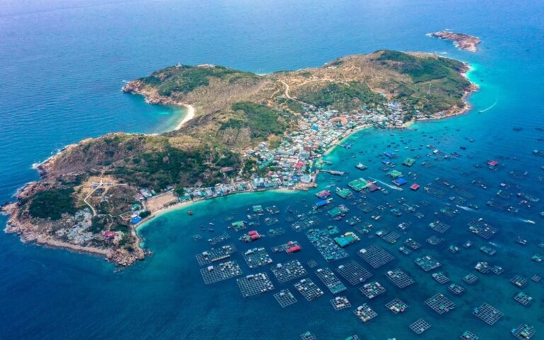 Từ TPHCM đi đảo Bình Hưng bao nhiêu km